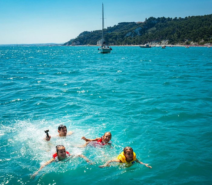 Boat trips in Conero and so much more!