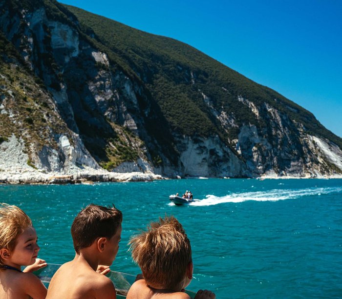 Boat trips in Conero and so much more!