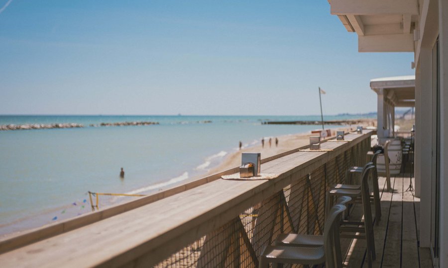 Seaside Restaurant mit Lounge Bar in den Marken