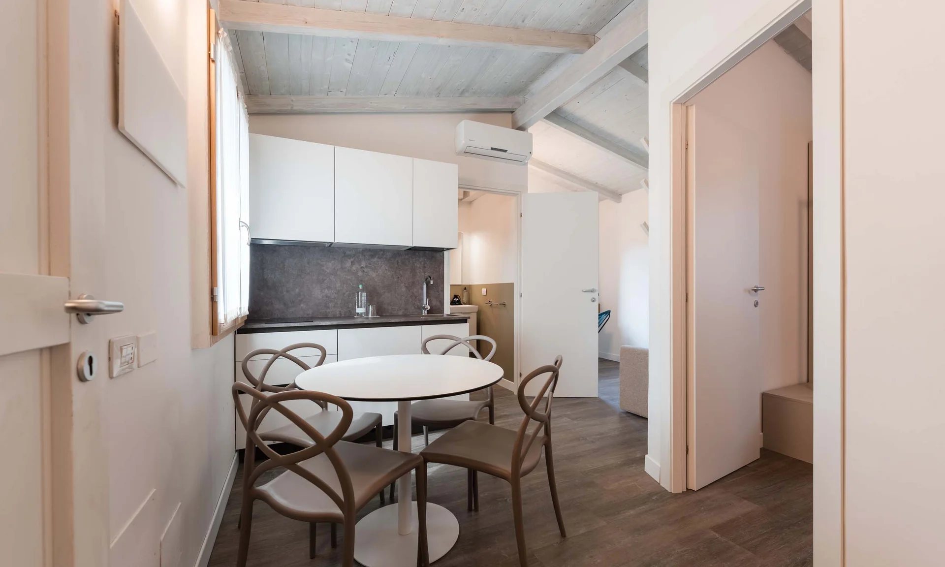 Fotos und Videos des Natural Village Resort