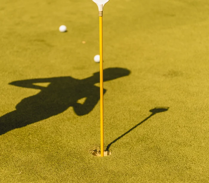 Partite a golf nelle Marche? Vicino al Natural Village Resort!