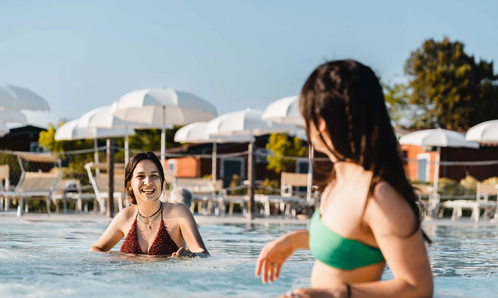 Fotos und Videos des Natural Village Resort